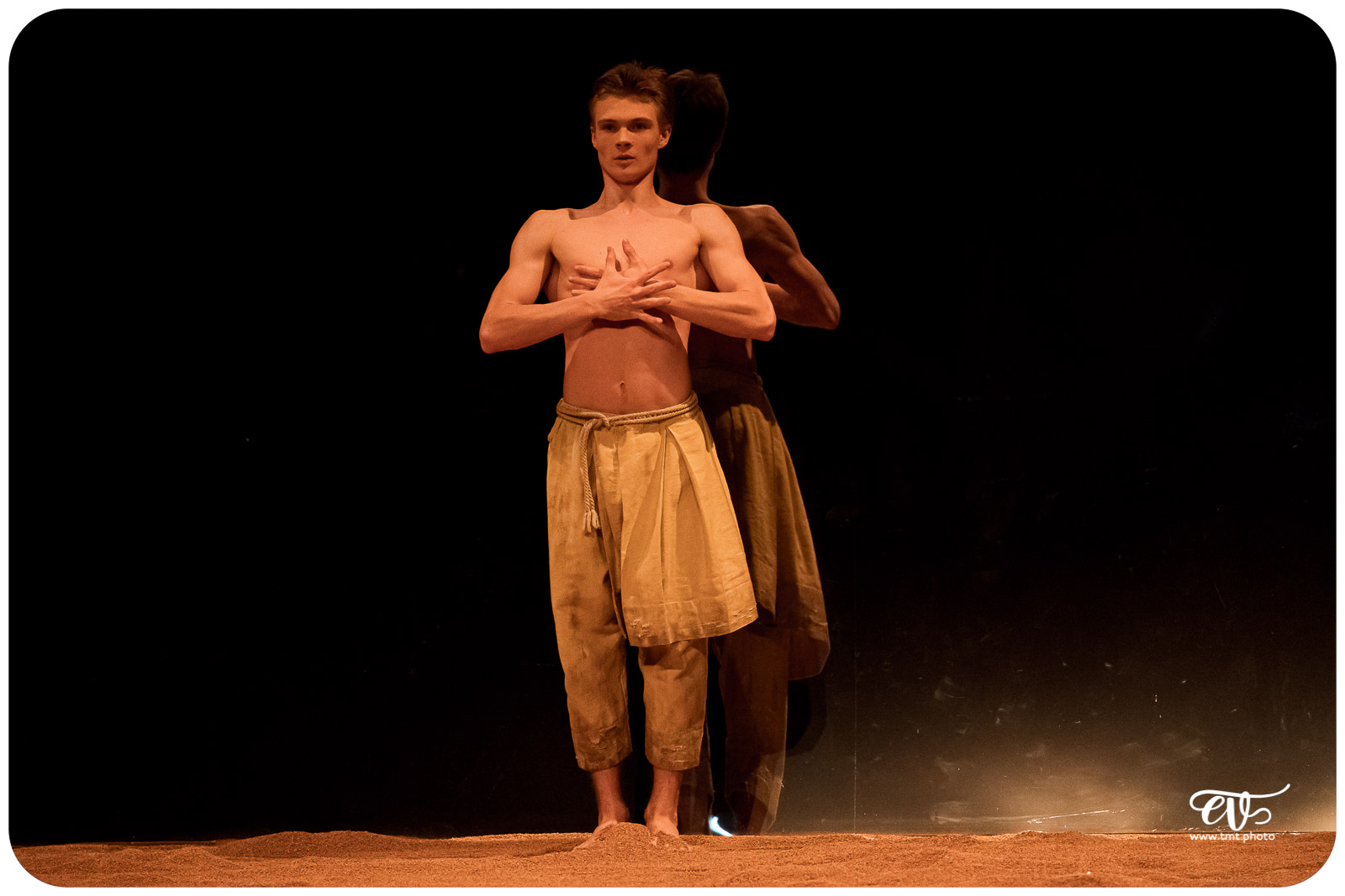 MY LAND (RECIRQUEL COMPANY)